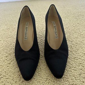 Via Spiga Navy Pumps